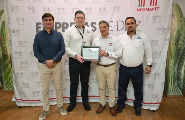 RECONOCEN FUNCIONES DE OOMAPASC CON CERTIFICACIÓN COMO «EMPRESA DE DIEZ»
