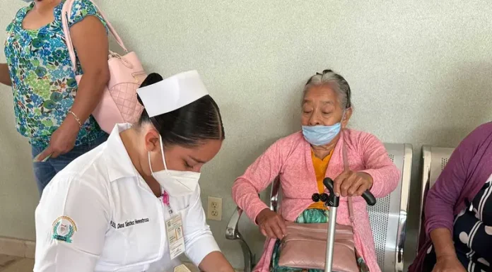 Inicia 15 de octubre vacunación contra influenza y covid-19
