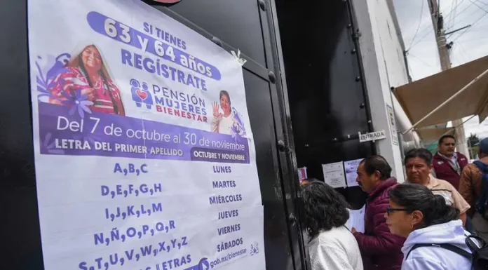 A estas letras de apellidos les toca inscribirse hoy a la Pensión del Bienestar