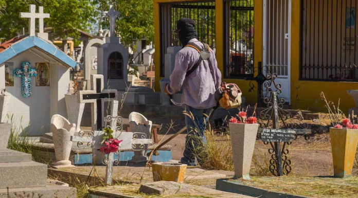 Ciudad Obregón: Comienzan labores de limpieza en los panteones municipales