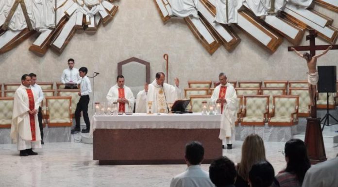 Agricultores piden a Dios por la lluvia en Catedral de Ciudad Obregón