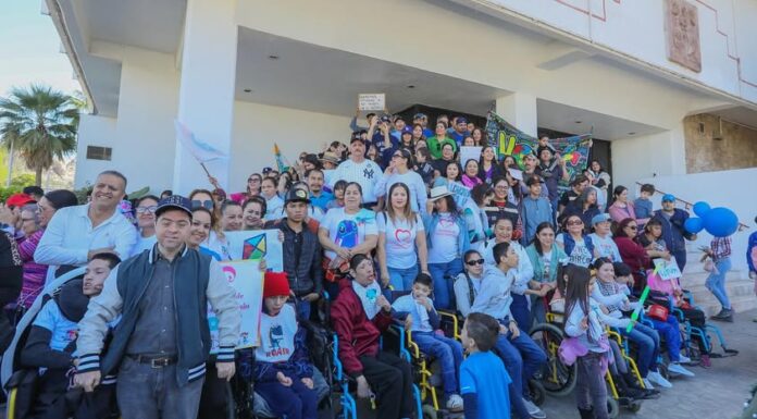 CONGRESO DE SONORA RECIBE A PARTICIPANTES DE CAMINATA POR LA DISCAPACIDAD