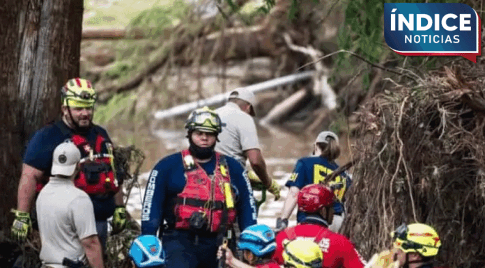 Rescatistas de NL apoyan en búsqueda de personas afectadas por inundaciones