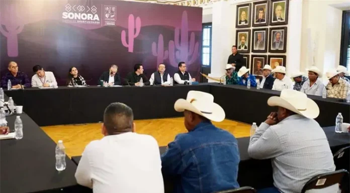 DURAZO ENCABEZA MESA DE TRABAJO CON EL PUEBLO YAQUI