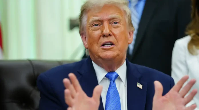 TRUMP ANUNCIA ACUERDO CON IRÁN Y REAPERTURA DEL ESTRATÉGICO ESTRECHO DE ORMUZ