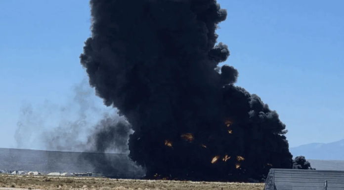 MUEREN OCHO TRIPULANTES TRAS ACCIDENTE DE BOMBARDERO B-52 EN CALIFORNIA