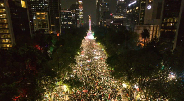 MÁS DE 730 MIL PERSONAS FESTEJAN EL TRIUNFO DE MÉXICO EN CDMX SIN INCIDENTES